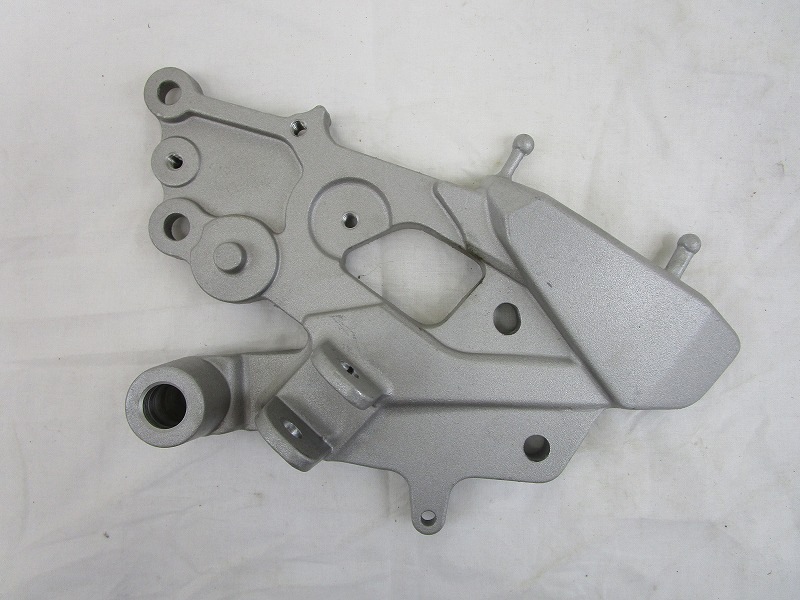 YAMAHA ���� FZ25ABS/FAZER25ABS/FZS25 �����ƥåץ֥饱�å� #B97-F7462-10 ��BRACKET, FOOTREST 2��