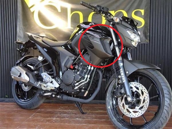 YAMAHA 純正 FZ25 右タンクシュラウド[ブラック] #B97-XF13B-00-P2
