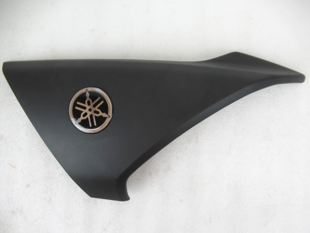 パーツ YAMAHA YAMAHA 純正 RAY-ZR125Fi/HYBRID 右フロントカバー #B2U-XF8AC-00-P0