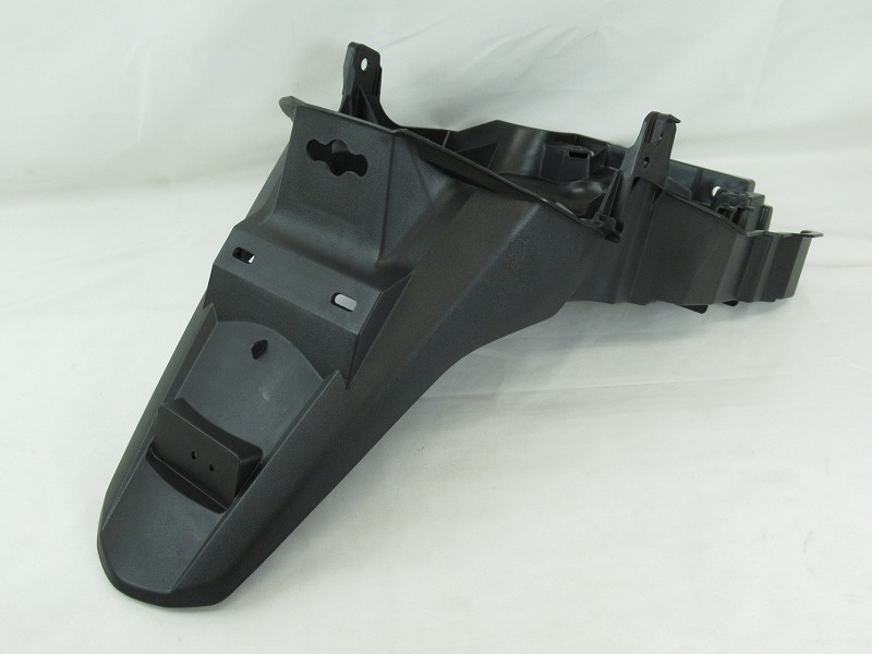 SUZUKI 純正 インド仕様バーグマン125Fi リアフェンダー #63111