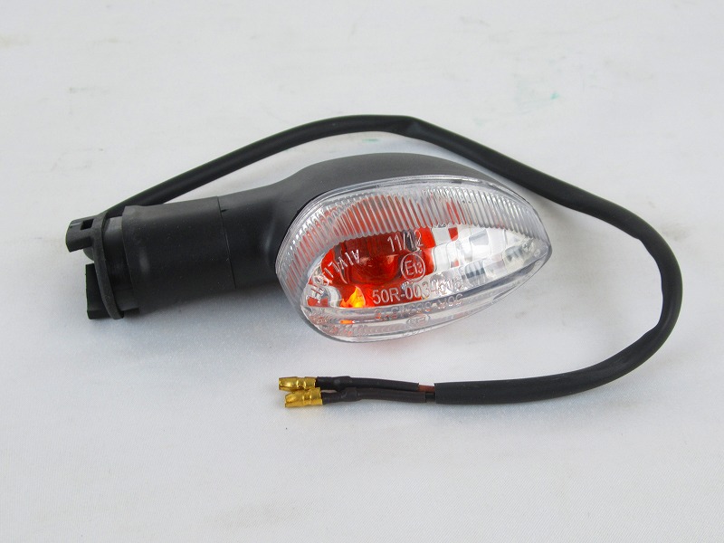 【廃盤品】YAMAHA 1VW-83310-00 純正フロントウインカー 左右 YAMAHA 純正 インド仕様R15M/インド仕様R15 V4 左フロントウインカー