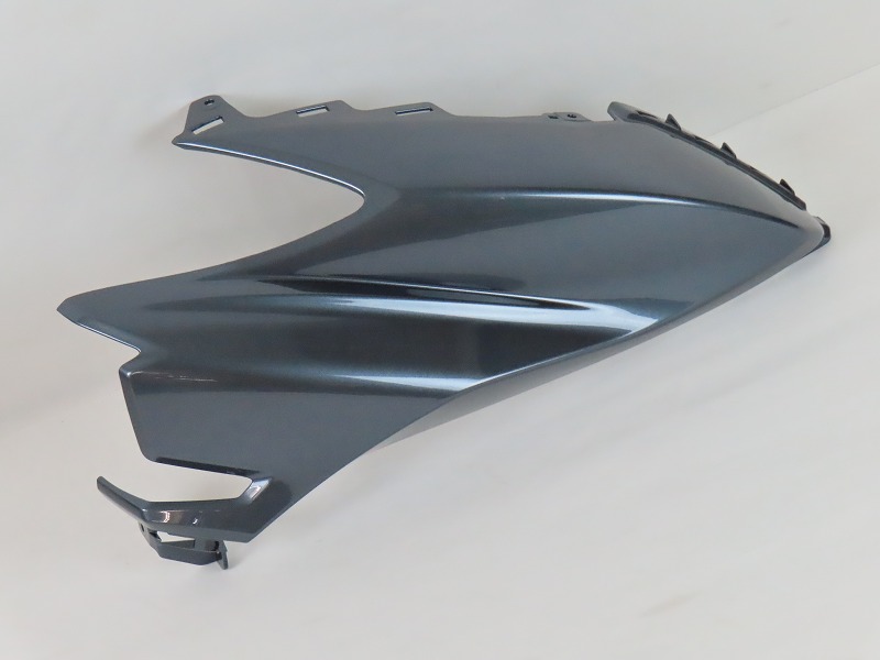 SUZUKI 純正 バーグマンストリート125Fi 左フロントサイドカウル