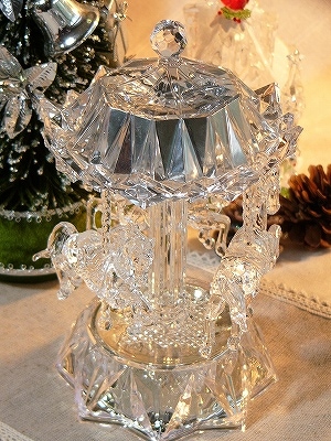 LEDクリアライティング 回転式メリーゴーランド（オルゴール付