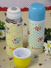 �ܥ󥸥塼����������ƥ�쥹�ܥȥ��350ml�ˡ㥤�������ե�/�֥롼�ե���