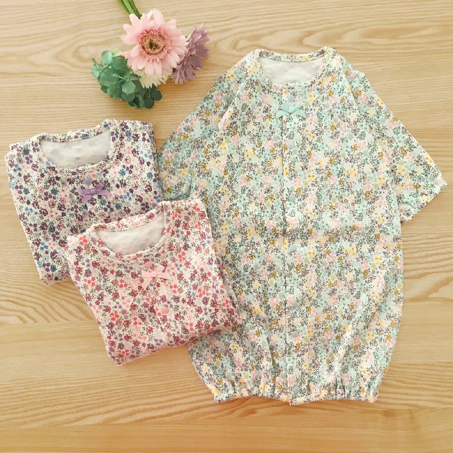 ベビー服 赤ちゃん 服 ベビー 新生児 ツーウェイオール 女の子 花柄 小花柄 50 60 小花柄新生児ツーウェイオール アイテムで探す 2wayオール ベビー服 ベビー用品の通販 チャックルベビー本店 Chucklebaby