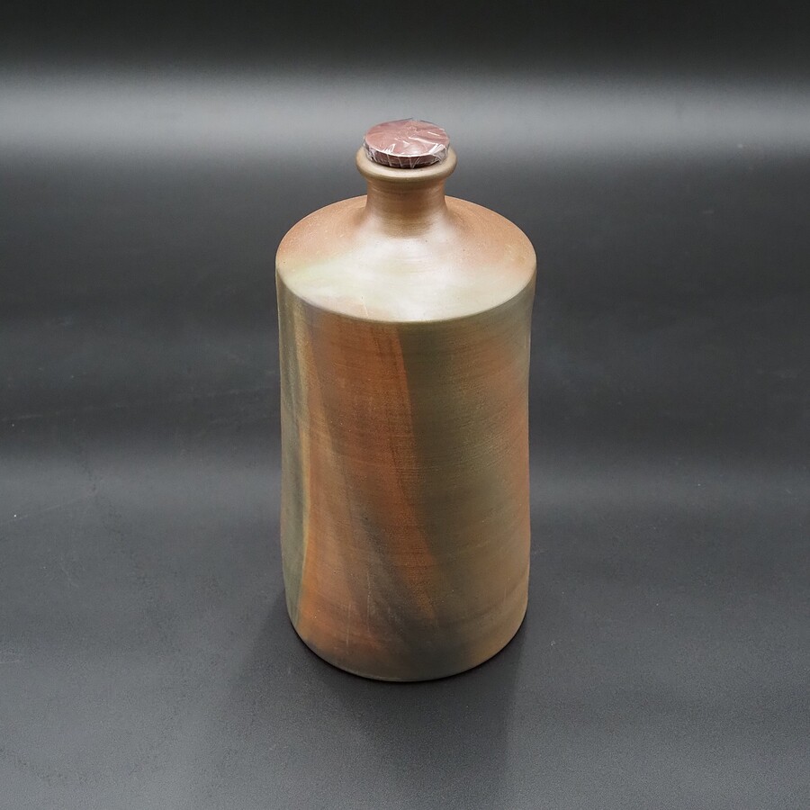 【アウトレット(B級)品】忠孝オリジナル陶器「琉球城焼 900ml空甕 シリコン蓋付き・窯変あり」