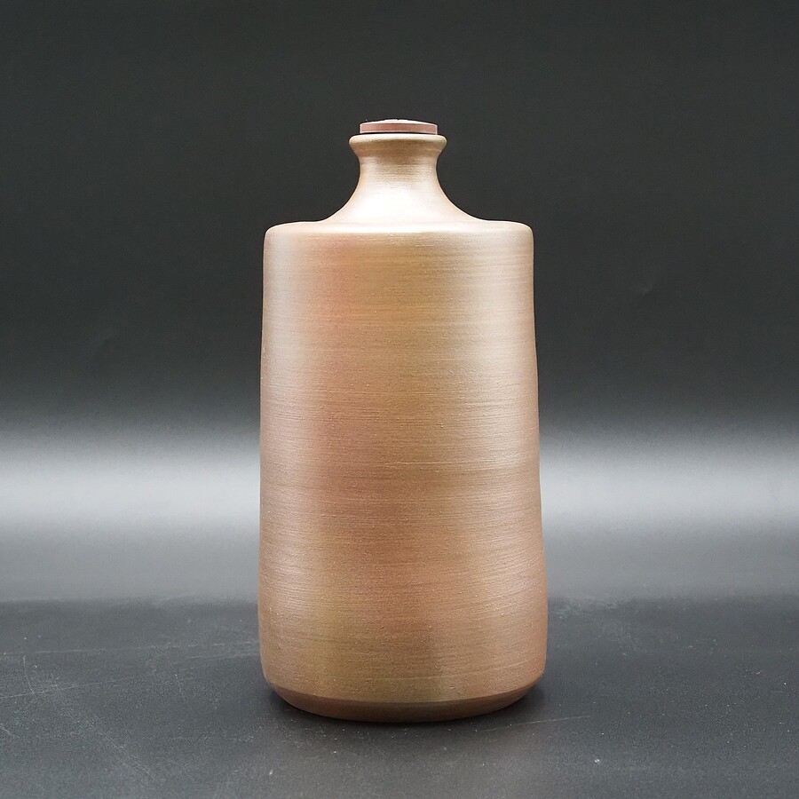 【アウトレット(B級)品】忠孝オリジナル陶器「琉球城焼 ずん胴1000mlサイズ空甕」 シリコン蓋付き・窯変あり