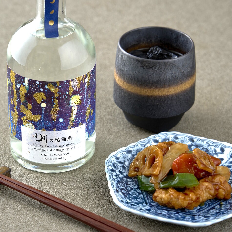 月の蒸溜所43度 500ml（沖縄県伊平屋島産米）【2025IWSC＆ISC最高賞トロフィー受賞】