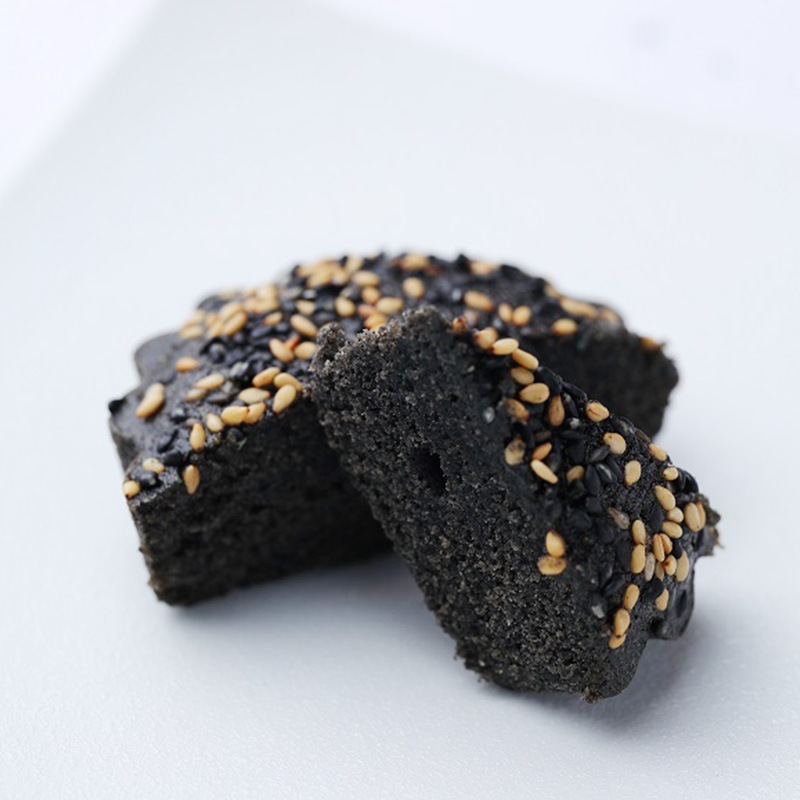 【パレドリュンヌ】　中国飯店オリジナル月餅型焼き菓子