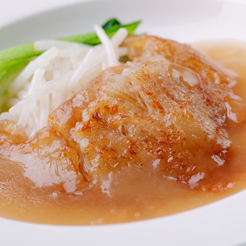 焼きフカヒレの上湯ソース添え