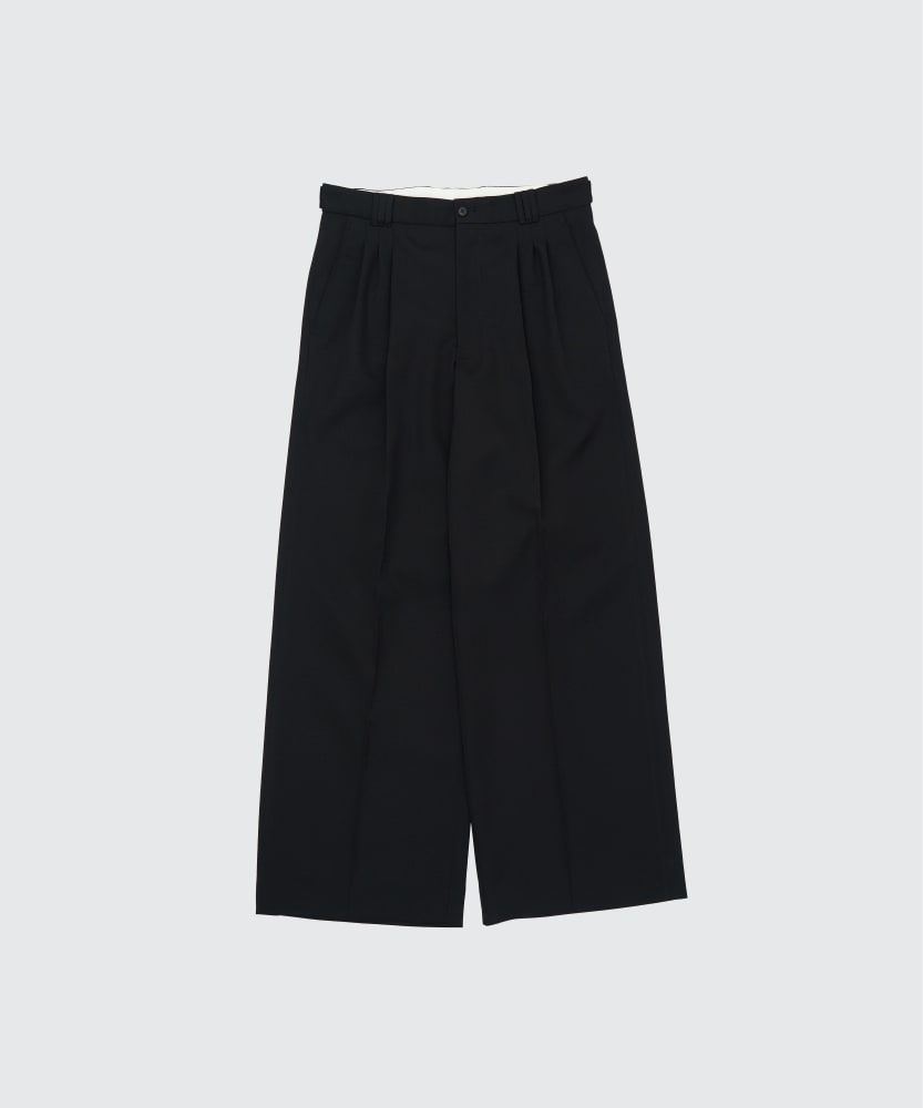 Stone  nylon l短パン black【新品同様】 BEAMS（ビームス）STONE ISLAND / NYLON METAL IN ECONYL （R