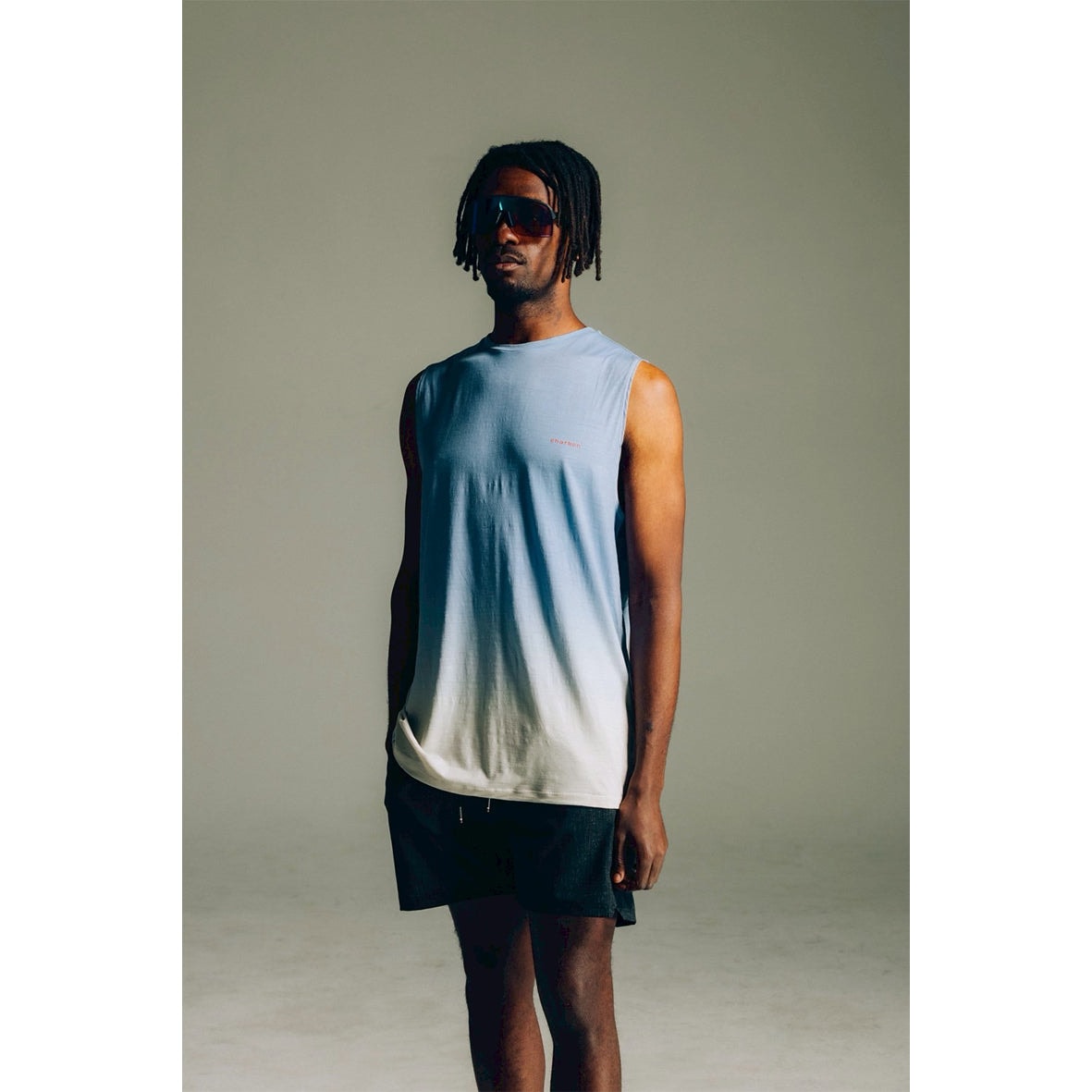 charbon / REDA WOOL DIP DYE SLEEVELESS T-SHIRT LIGHT BLUE