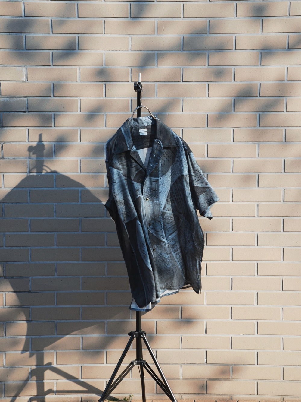 YOKE/ヨーク】Printed Tencell Open Collar Shirt (Black
