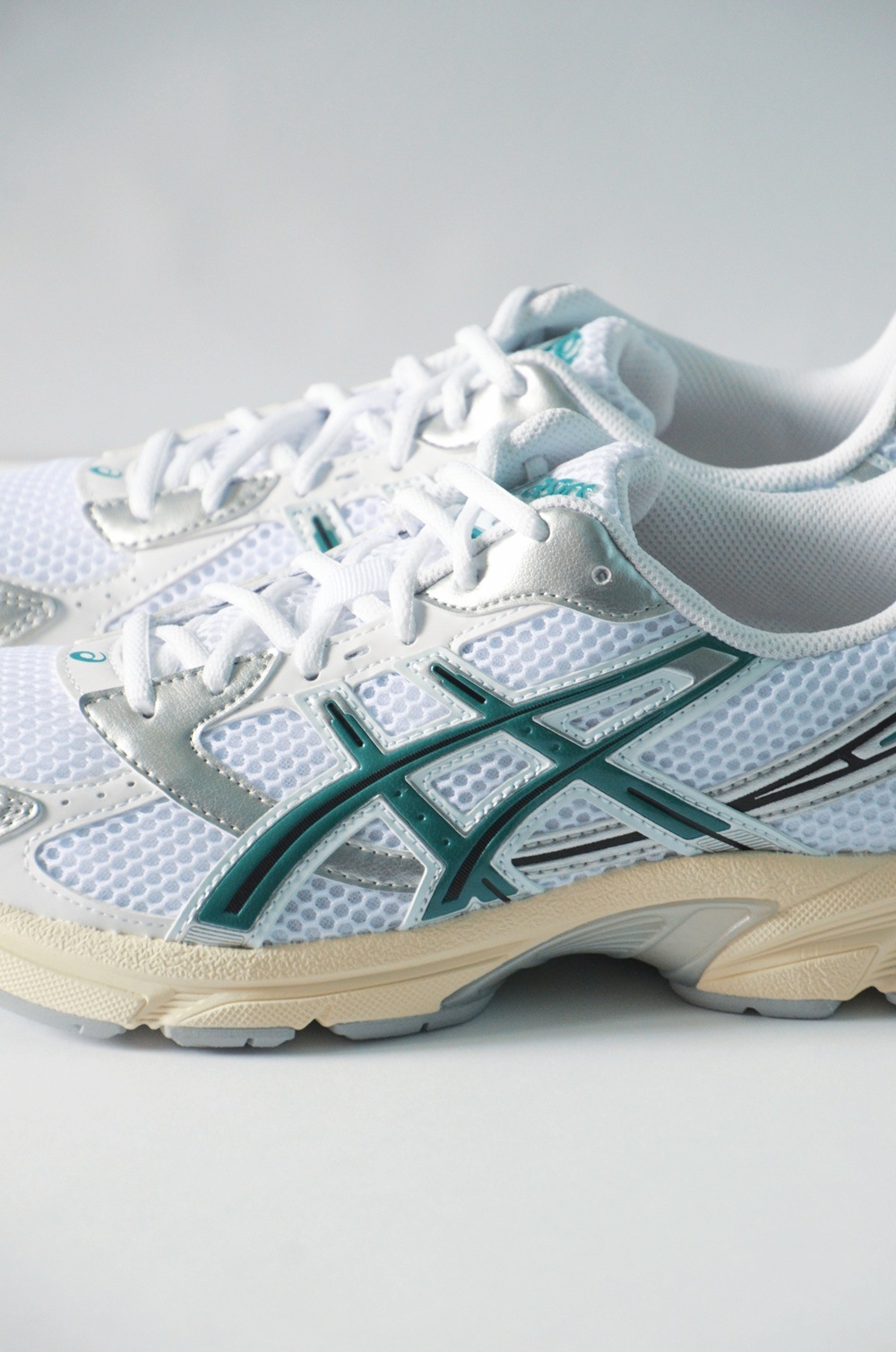 ASICS｜GEL-1130 (WHITE/RAINY LAKE) 1203A609-100の通販 - CIENTO WEB