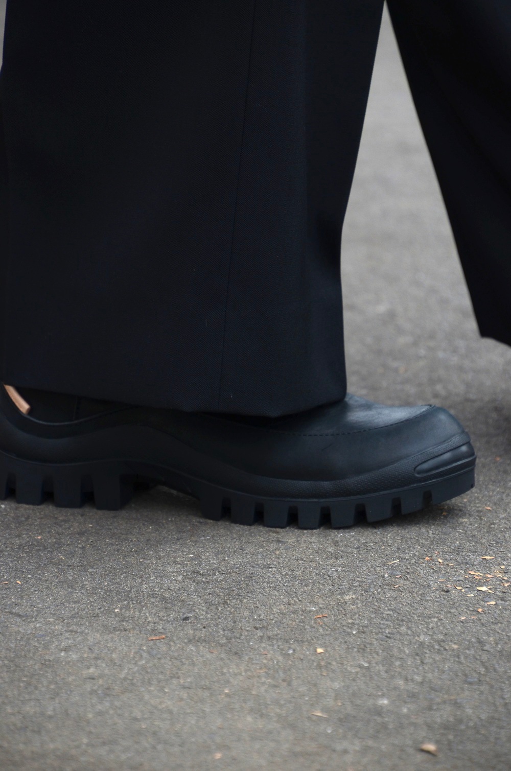 hendershemeエンダースキーマ　snappursebig black hendershemeエンダースキーマ snappursebig black Hender Scheme