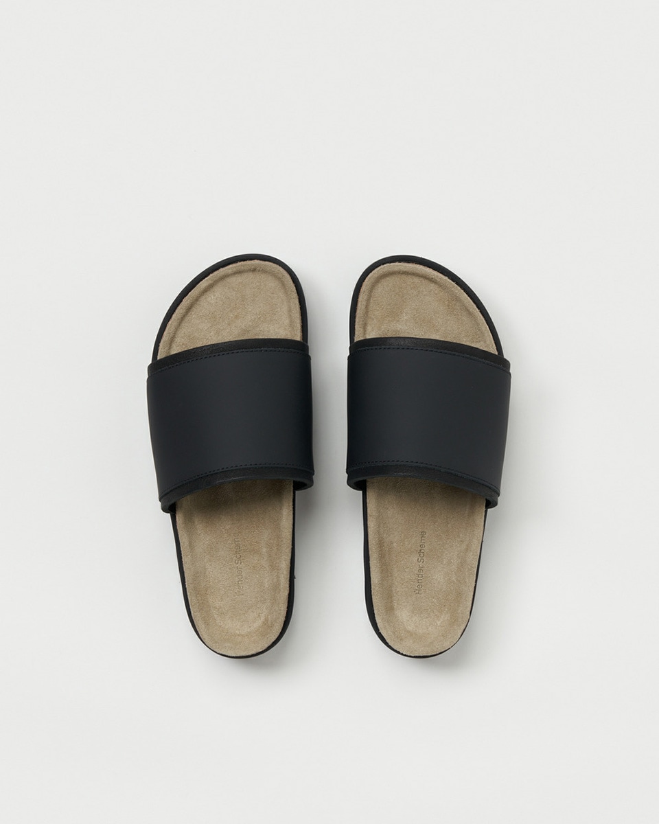 Hender Scheme / caterpillar (black) de-rs-cat