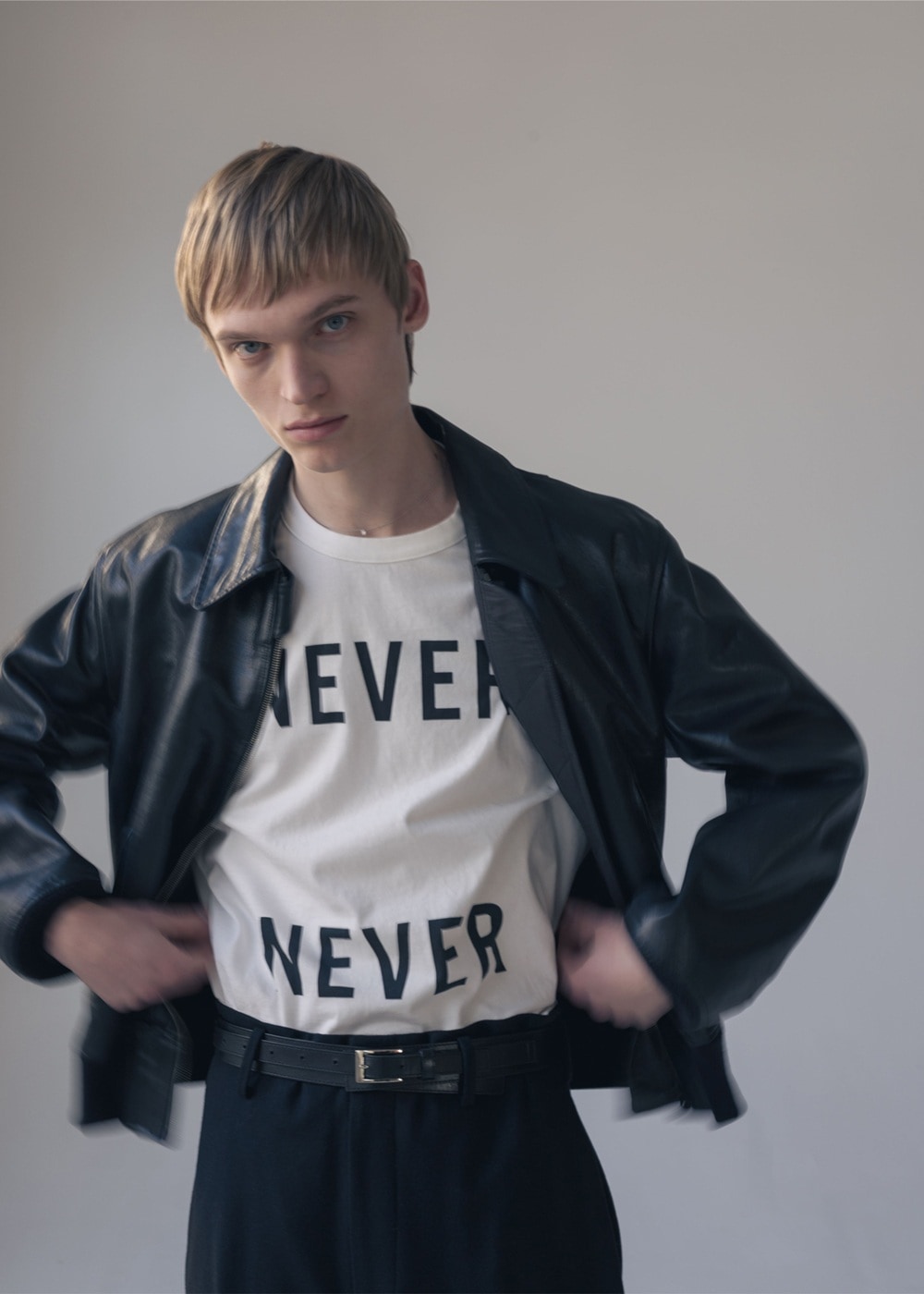 新品未使用＜WEWILL／ウィーウィル＞ WEWILL/ウィーウィル】Never T-shirt (White) Z-019-8004の通販