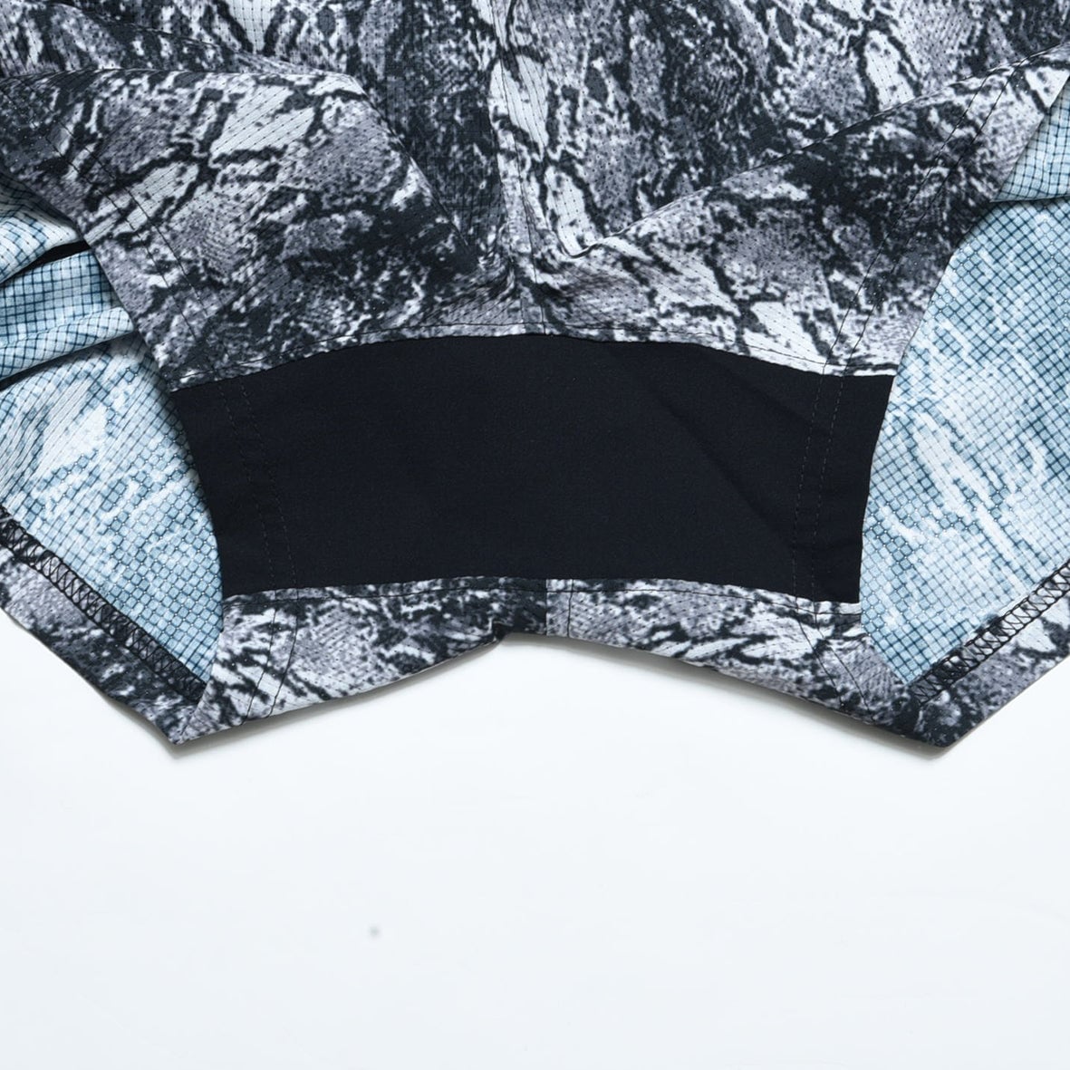 charbon / PYTHON PATTERN 7 POCKETS RACING SHORTS (UNISEX) W/PYTHON