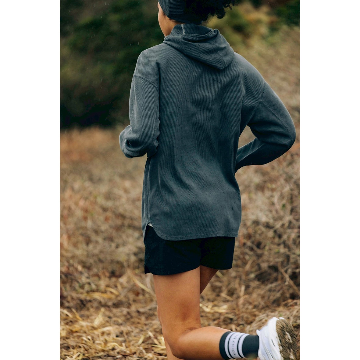 CHARBON / PIGMENT DYE WAFFLE HOODIE CHARCOAL