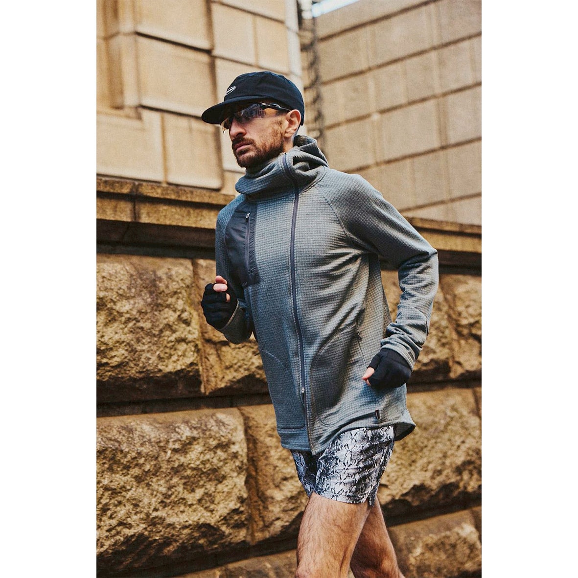 charbon / POLARTEC POWER GRID ZIP UP HOODIE GREY