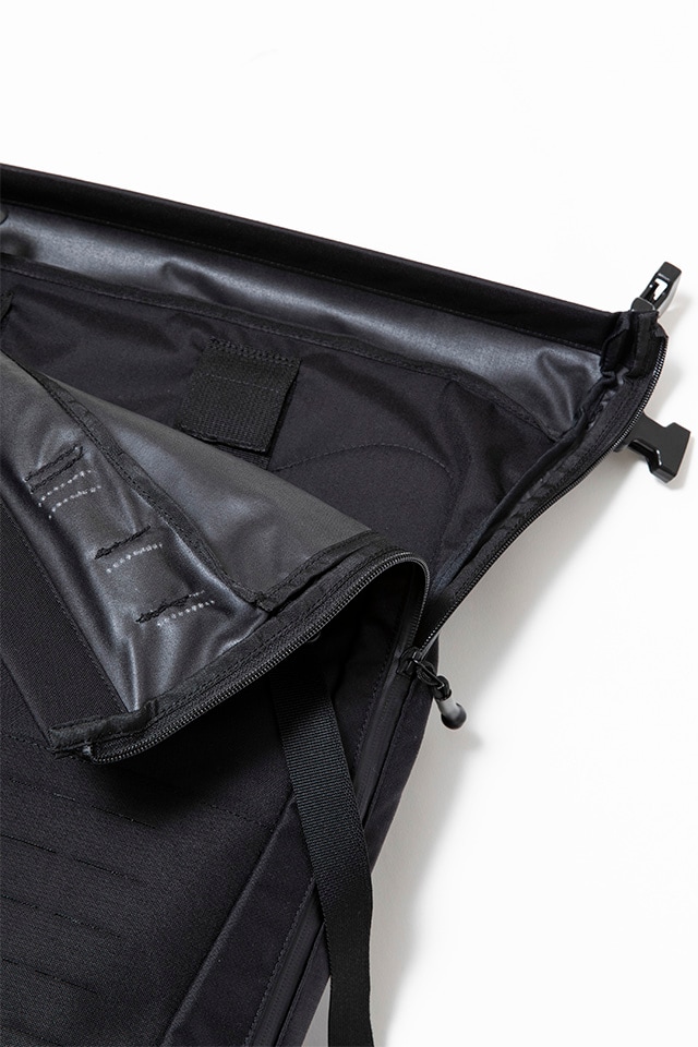 MOUT RECON TAILOR / Transform Messenger メッセンジャーバッグ ブラック MOUT RECON TAILOR / Transform Messenger メッセンジャーバッグ ブラック