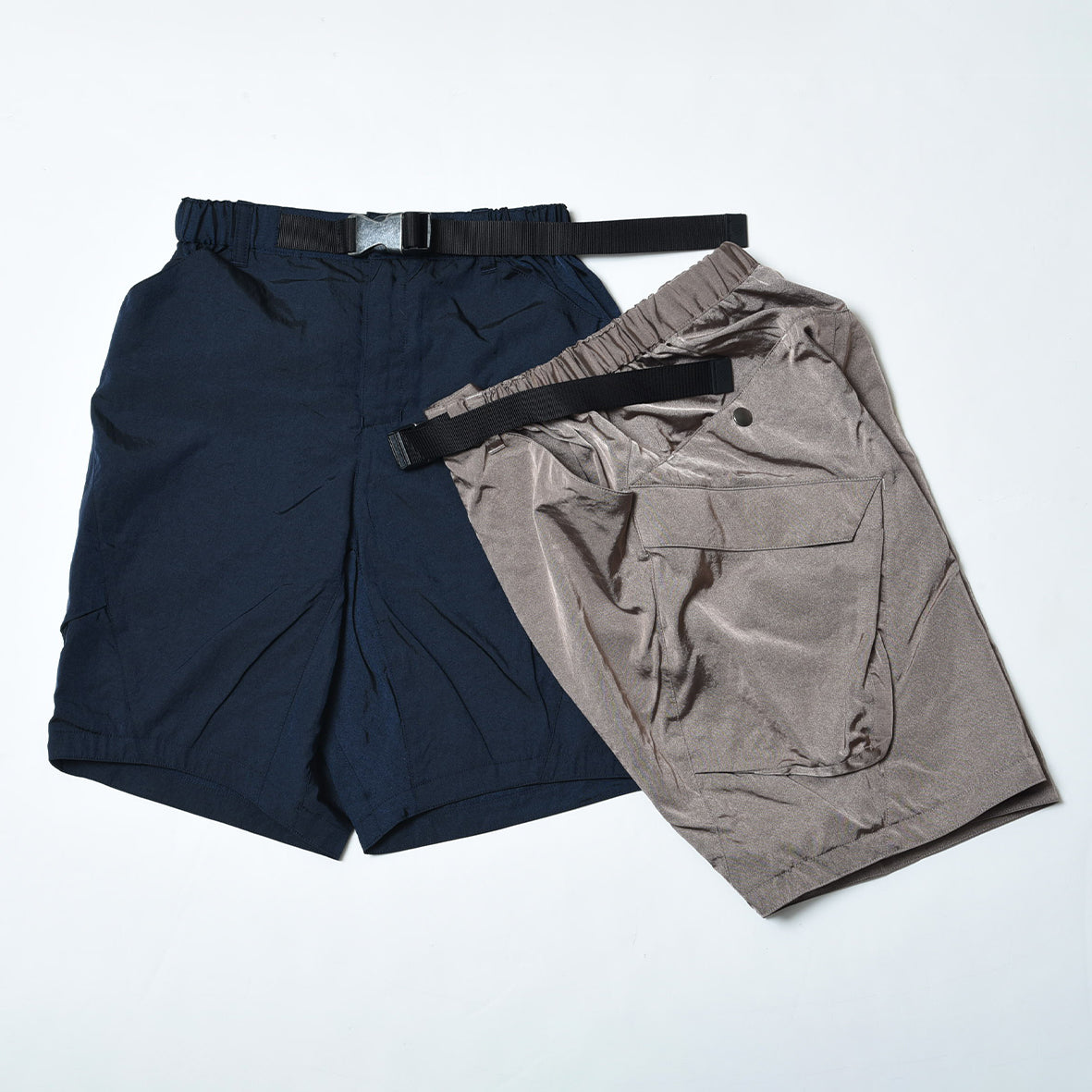 charbon / LIMONTA NYLON CARGO SHORTS NAVY