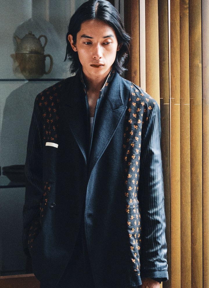 charbon / DRY STRETCH ARM SLEEVE W/PYTHON