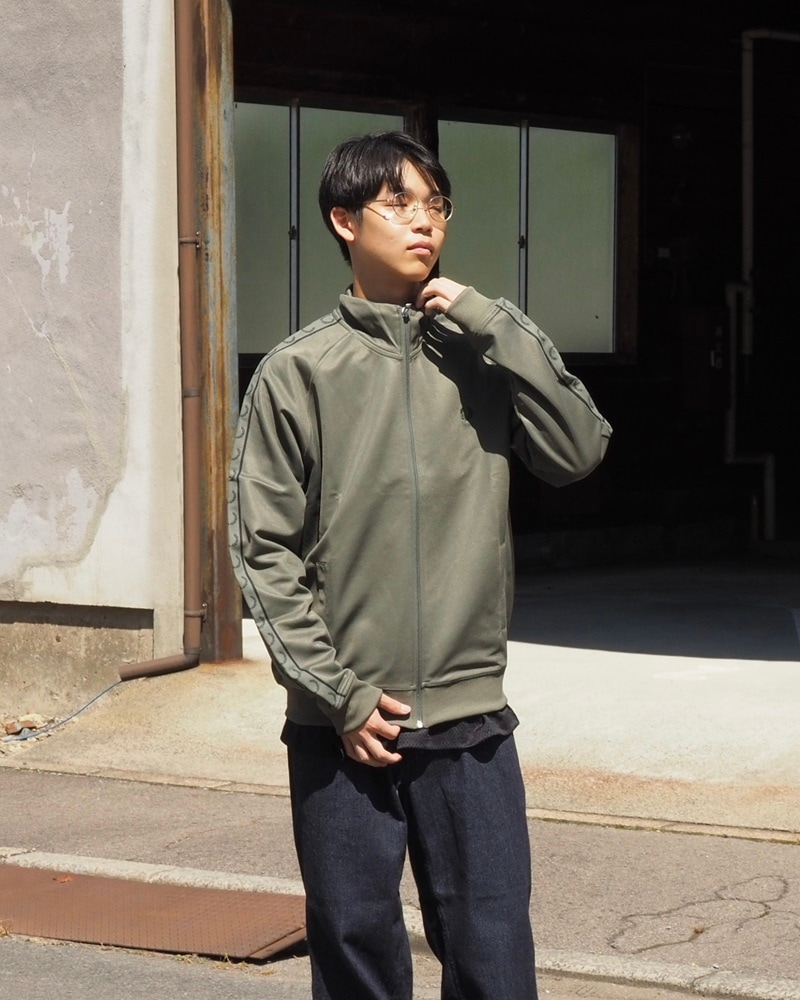 Contrast Tape Track Jacket (W49：LAUREL WREATH) J5557