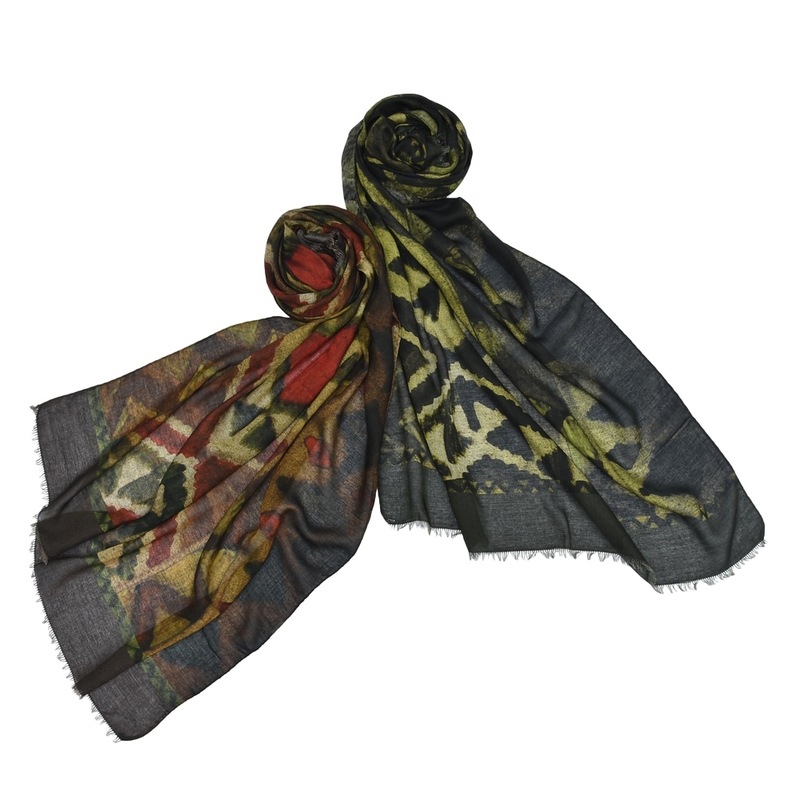 【SALE52%OFF】RODA（ロダ）<br>トライバルプリントモダールストール 68411 18342002052