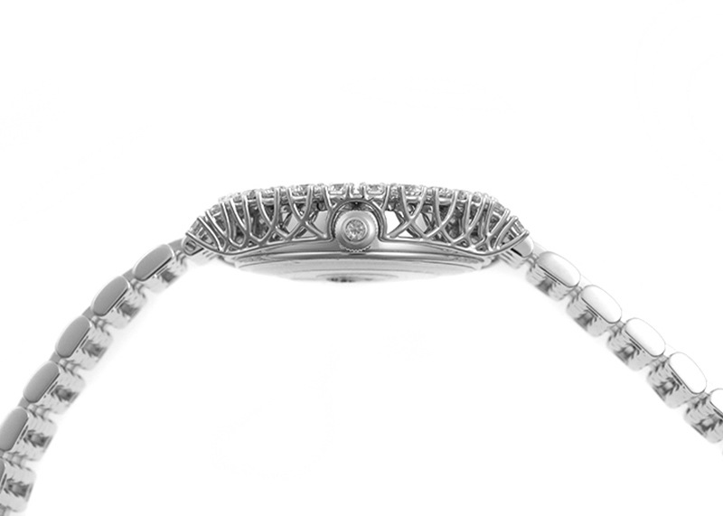 JESUS DIAMANTE ジーザスディアマンテ 王冠モチーフ パール 腕時計 JESUS DIAMANTE ジーザスディアマンテ 王冠モチーフ パール 腕時計