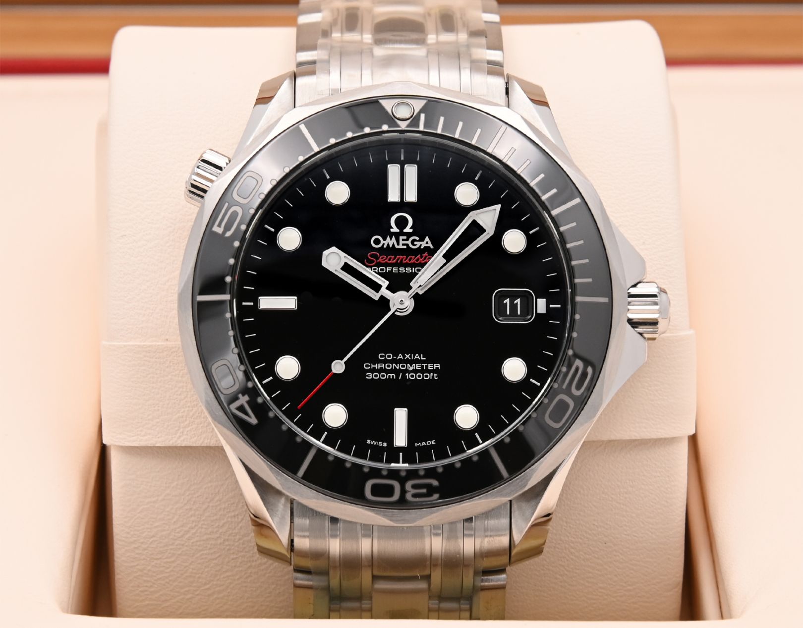 美品 OMEGA オメガ シーマスター ダイバー300M 41mm 黒文字盤 Seamaster Diver 300M ブラック - 210.92.44.20.01.003 | OMEGA JP®