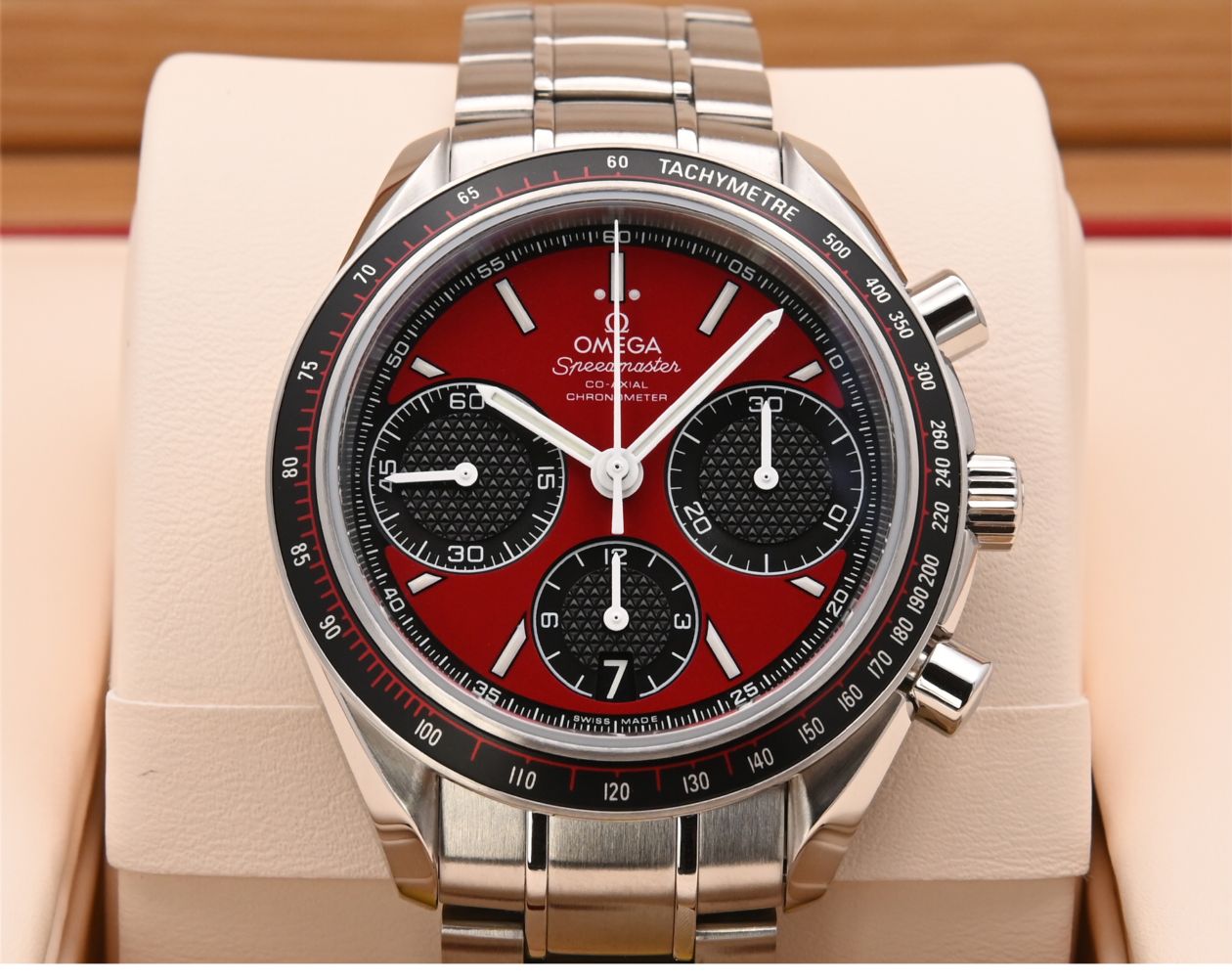 OMEGA スピードマスター レーシング レッド文字盤 Ref.326.30.40.50