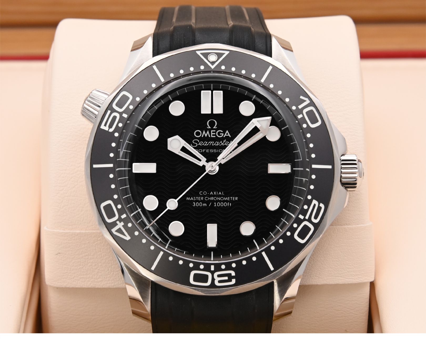 OMEGA シーマスター ダイバー 300M 42mm ブラック文字盤 Ref.210.32