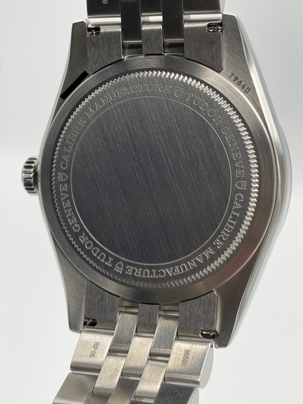 TUDOR ブラックベイ 36 アンスラサイト文字盤 Ref.M79640-0001 未使用