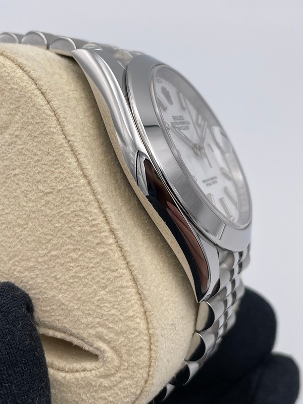 ROLEX デイトジャスト 41 Ref.126300 白文字盤/ジュビリー