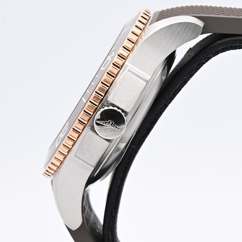 LONGINES ハイドロコンクエスト 39mm グレー文字盤 Ref.L3.780.3.78.9 