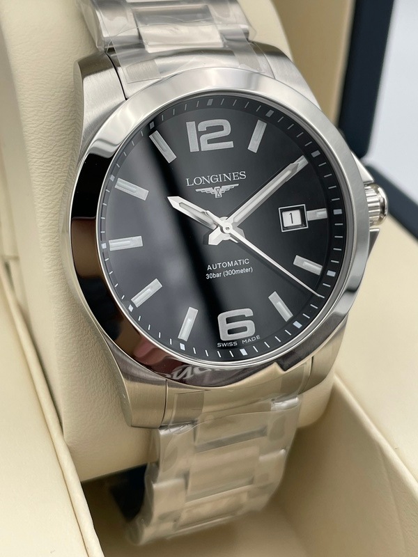 LONGINES コンクエスト オートマティック 41mm 黒文字盤 Ref.L3.777.4