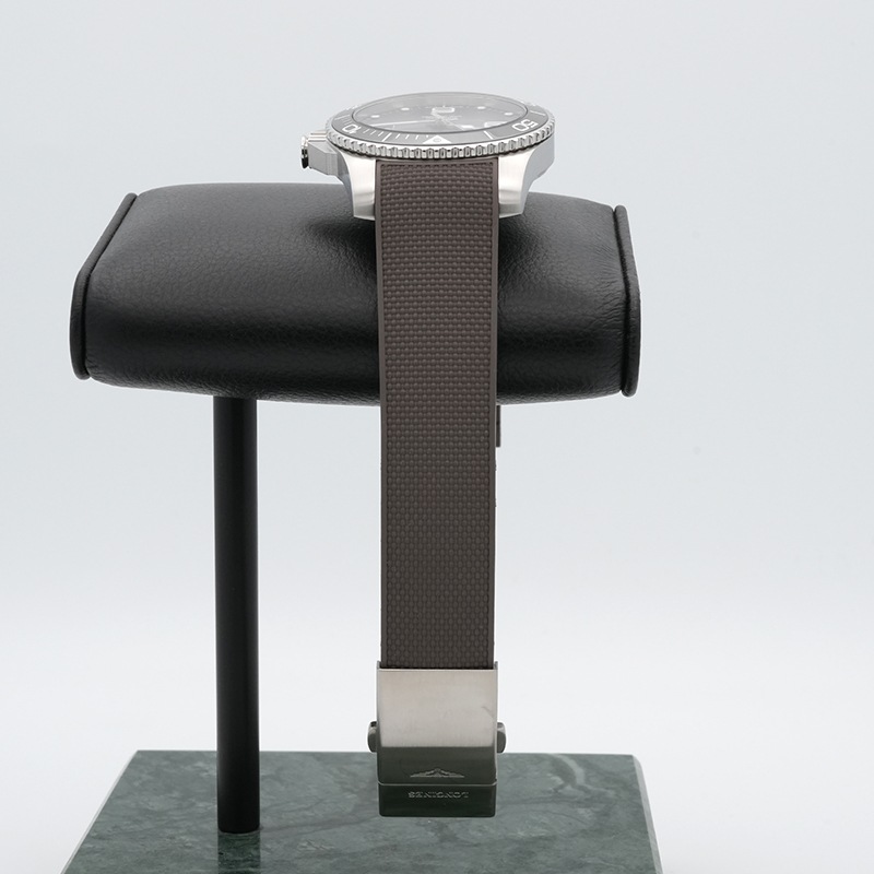 LONGINES ハイドロコンクエスト　文字盤グレー　41ミリ LONGINES ハイドロコンクエスト 41mm グレー文字盤 Ref.L3.781.4.76.9