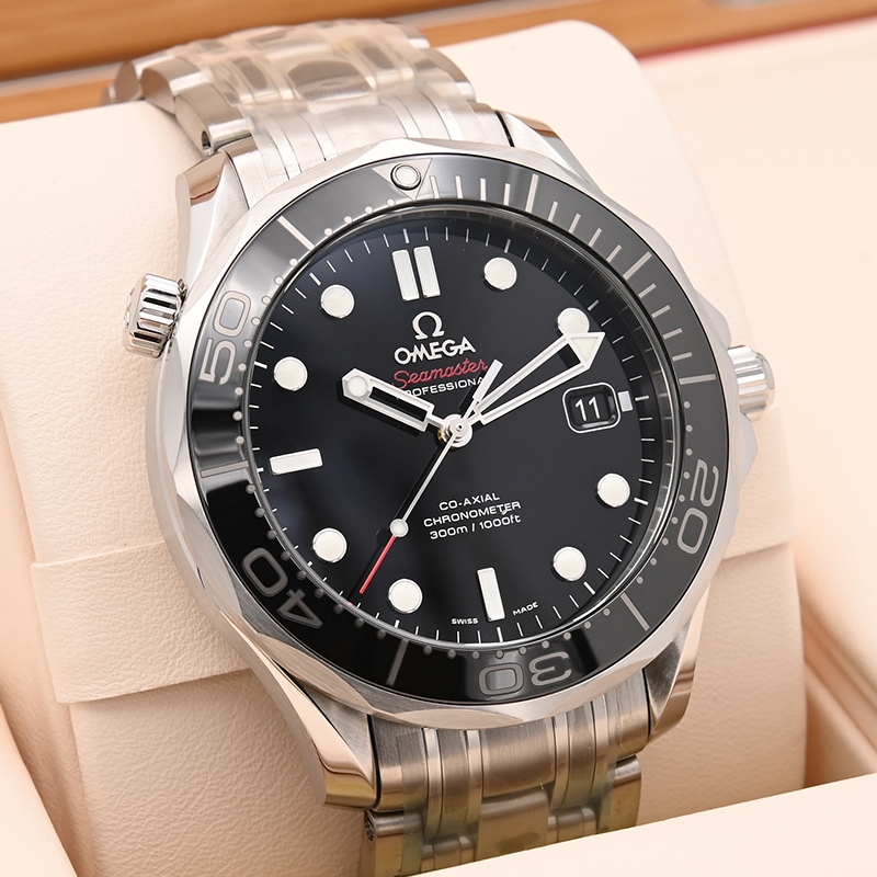 美品 OMEGA オメガ シーマスター ダイバー300M 41mm 黒文字盤 OMEGA シーマスター ダイバー300M 41mm 黒文字盤 Ref.212.30.41.20