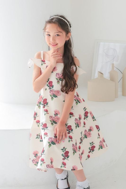 【まとめ買い】 9歳(135-140cm)｜結婚式のお呼ばれドレス、パーティードレスの フォーマル・ドレス・スーツ