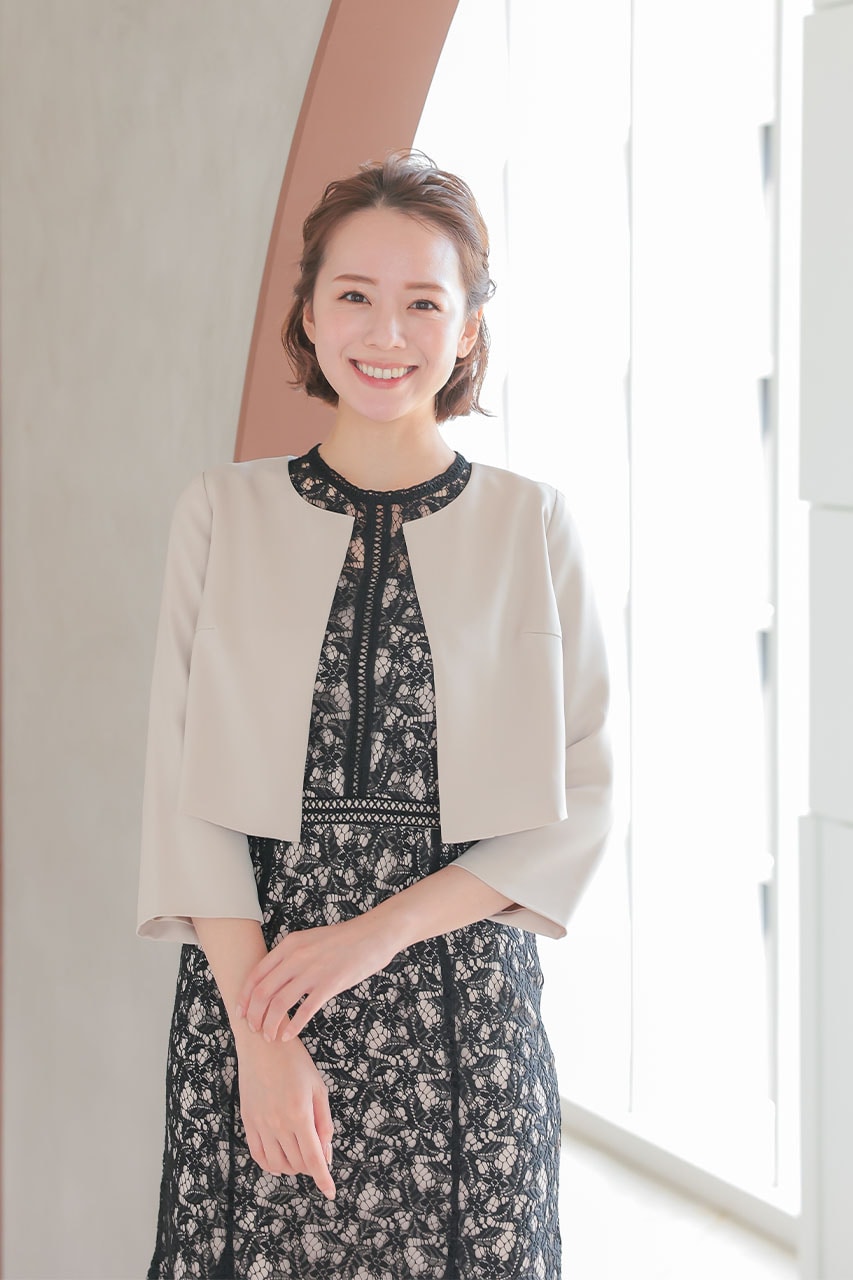 ベージュ　ボレロ サテンショートジャケットボレロ(ベージュ)BO022-BE-M | OTONA DRESS