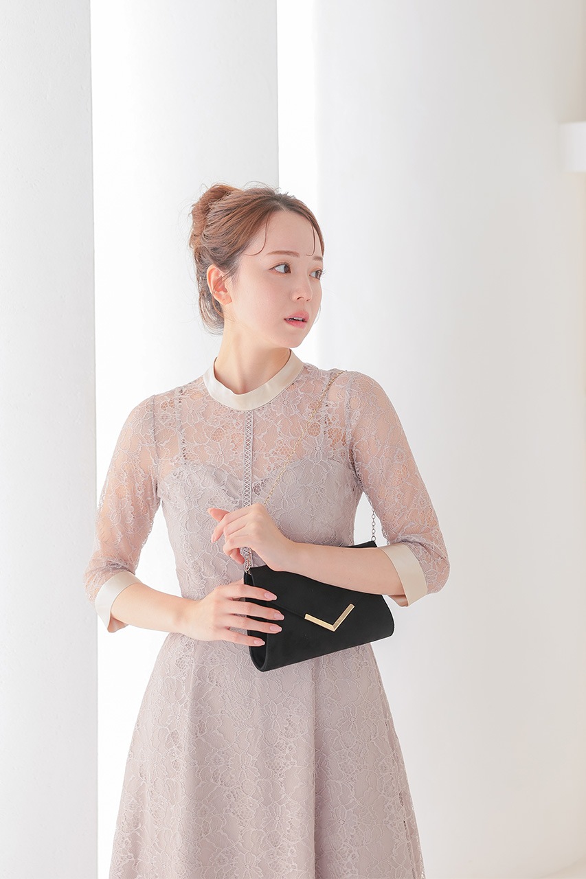 レースとサテンのベージュドレス サテンドッキングオケージョンレースドレス ベージュ/M｜結婚式