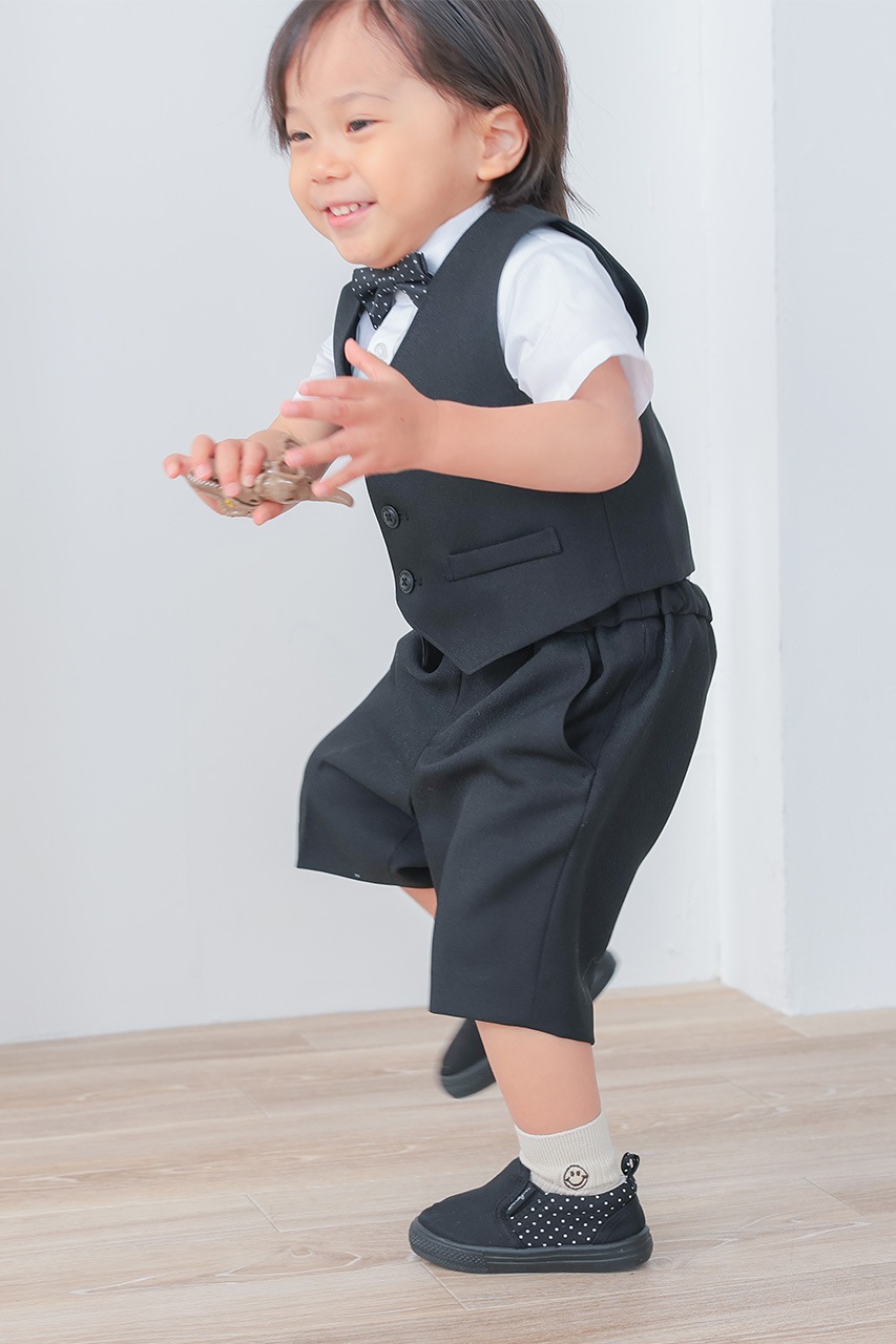 Boys 半袖ベストスーツセット ブラック 90cm(シャツ/ベスト/パンツ/蝶