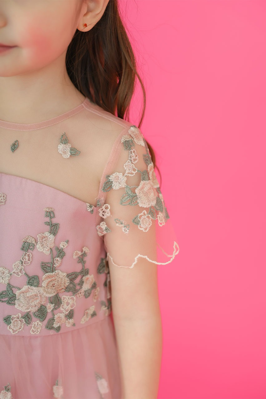 【新品未使用】 フラワー刺繍 シアー パーティー フレアドレス フラワー ラメ刺繍 シアー七分袖 フレアドレス