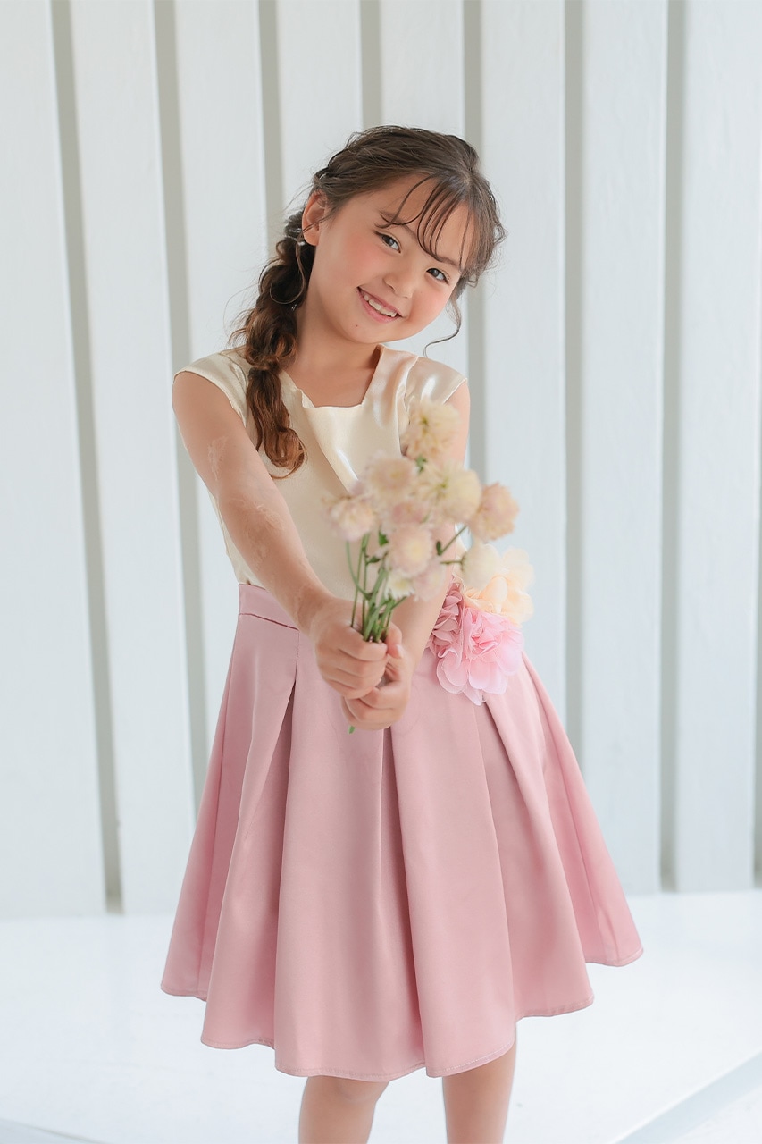 【フォロー割あり❗❗】グリーン ビーズ装飾 サテン ロングドレス S-M 白サテンと透け感のあるグリーンレース生地を組み合わせた