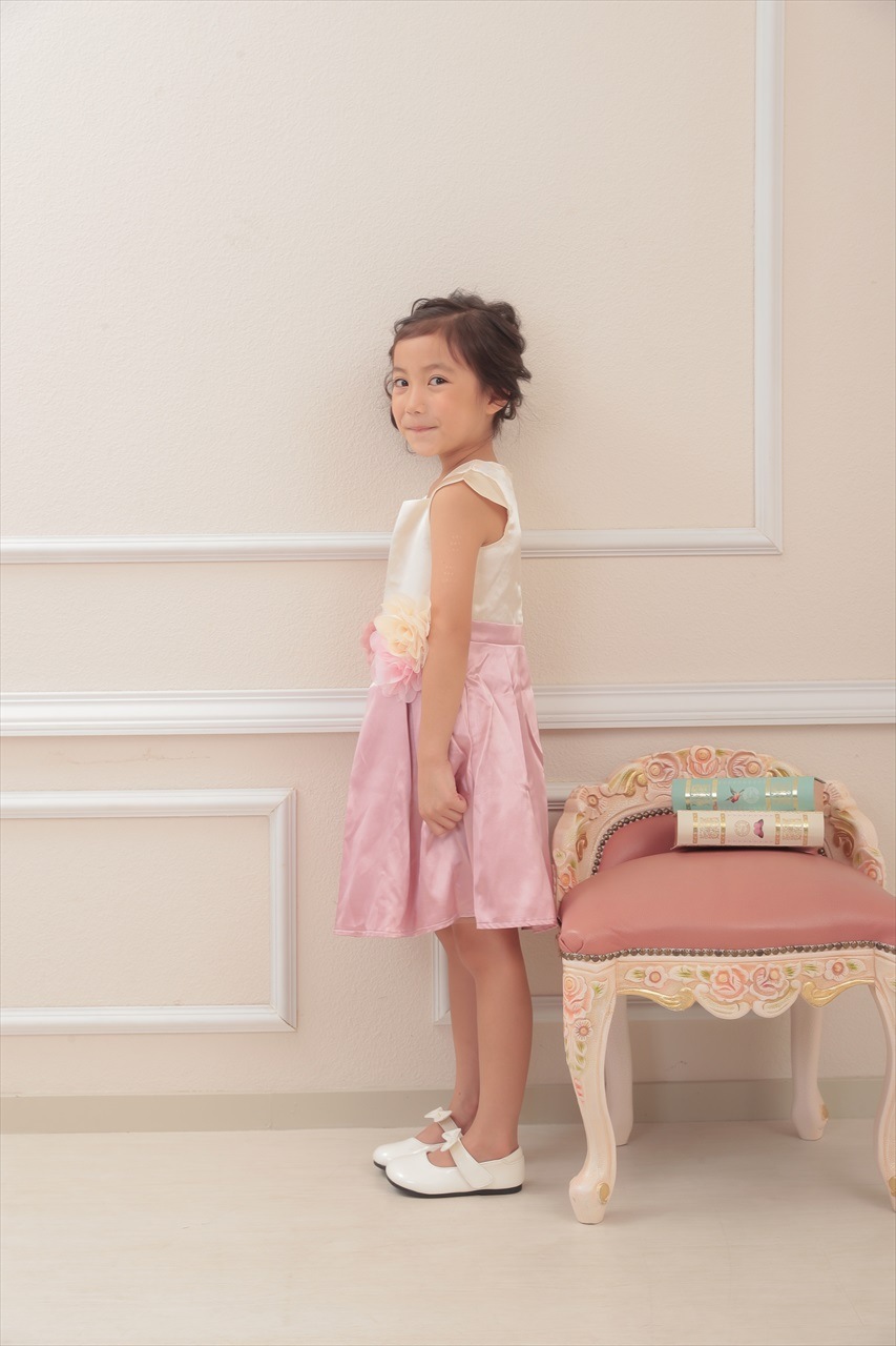 Kids フラワーコサージュバイカラーサテンドレス 5-6歳｜結婚式