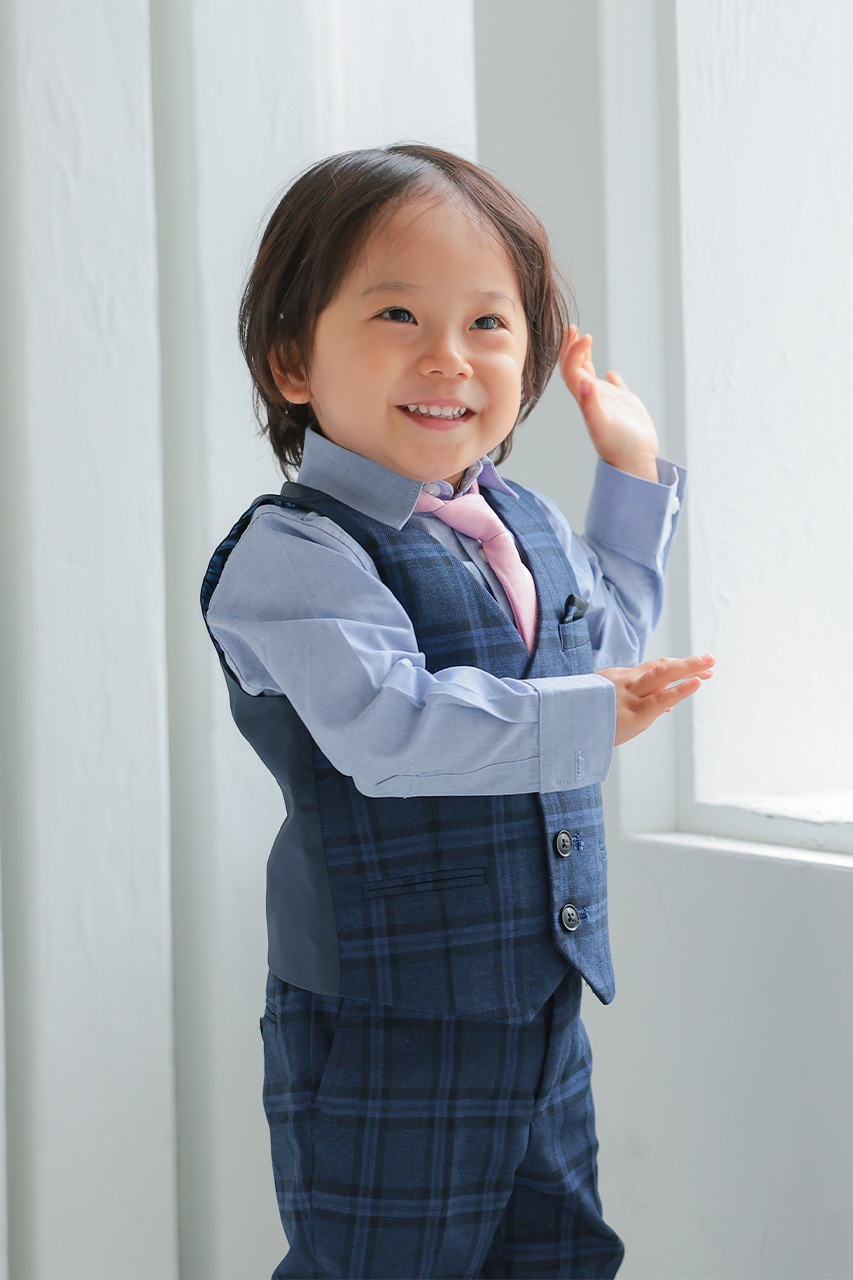 Boys ネイビーチェックベストスーツセット 95-100cm(シャツ