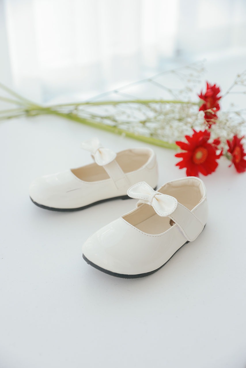 �ڥ����ȥ�åȡ�Kids �ե����ޥ륷�塼�� �ۥ磻�� 18cm