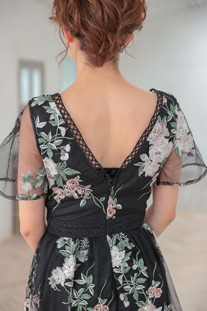 VALENTINO Vロゴ金具 総フラワーレースドレス Vネック パープル VALENTINO Vロゴ金具 総フラワーレースドレス Vネック パープル