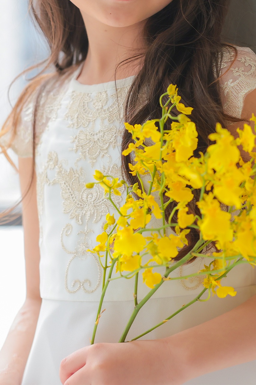 刺繍入りクリーム色ドレス　入学式 Catherine Cottage セール｜入学式 女の子 服 送料無料 花柄